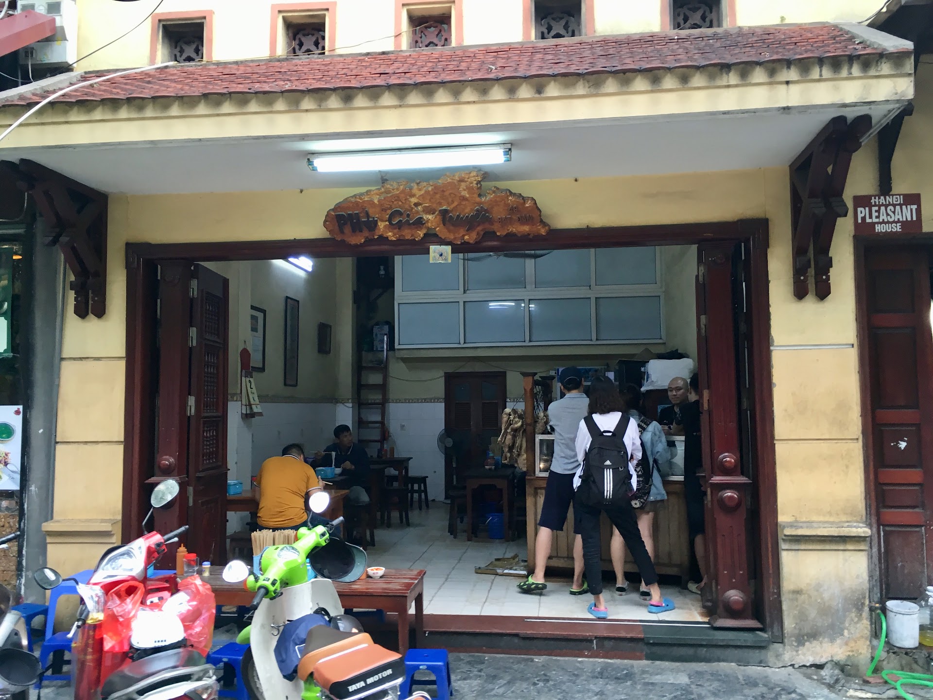 Hanói a pie: sabor de barrio en el casco viejo