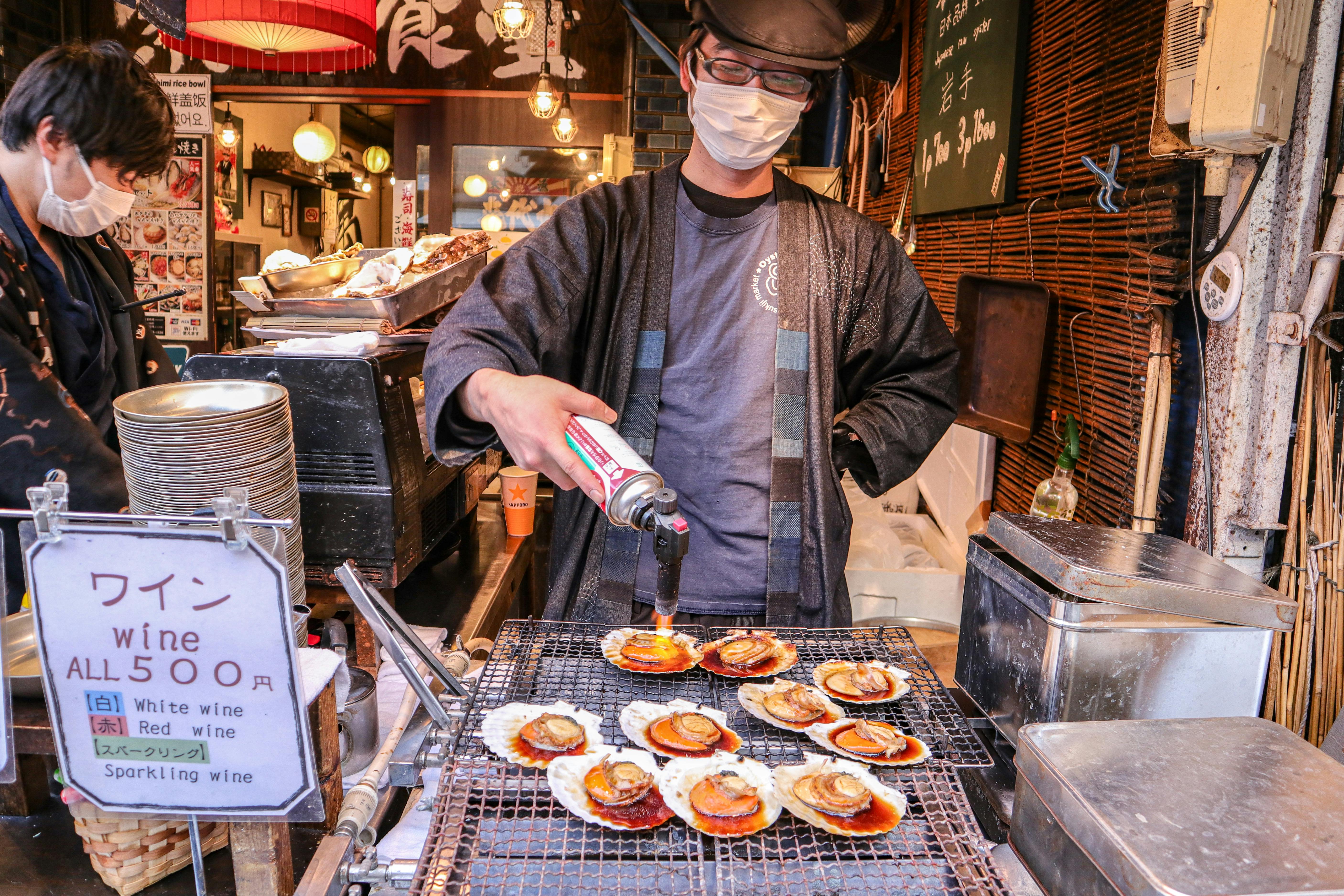 Tsukiji: el paraíso gastronómico callejero de Tokio