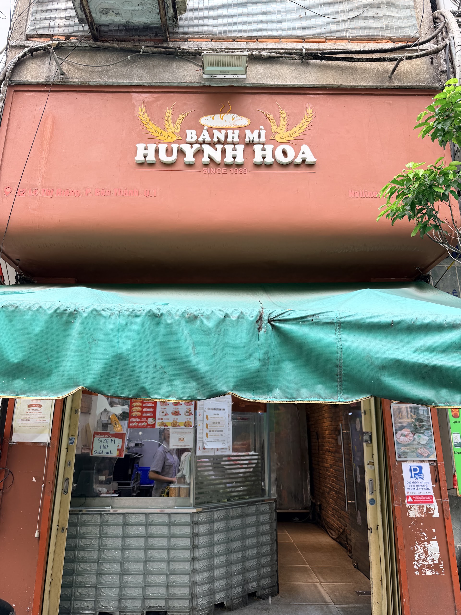 Bánh Mi en Saigón: El Mejor Sándwich Callejero de Vietnam